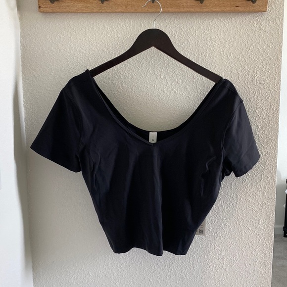 Lululemon Top - Picture 1 of 5